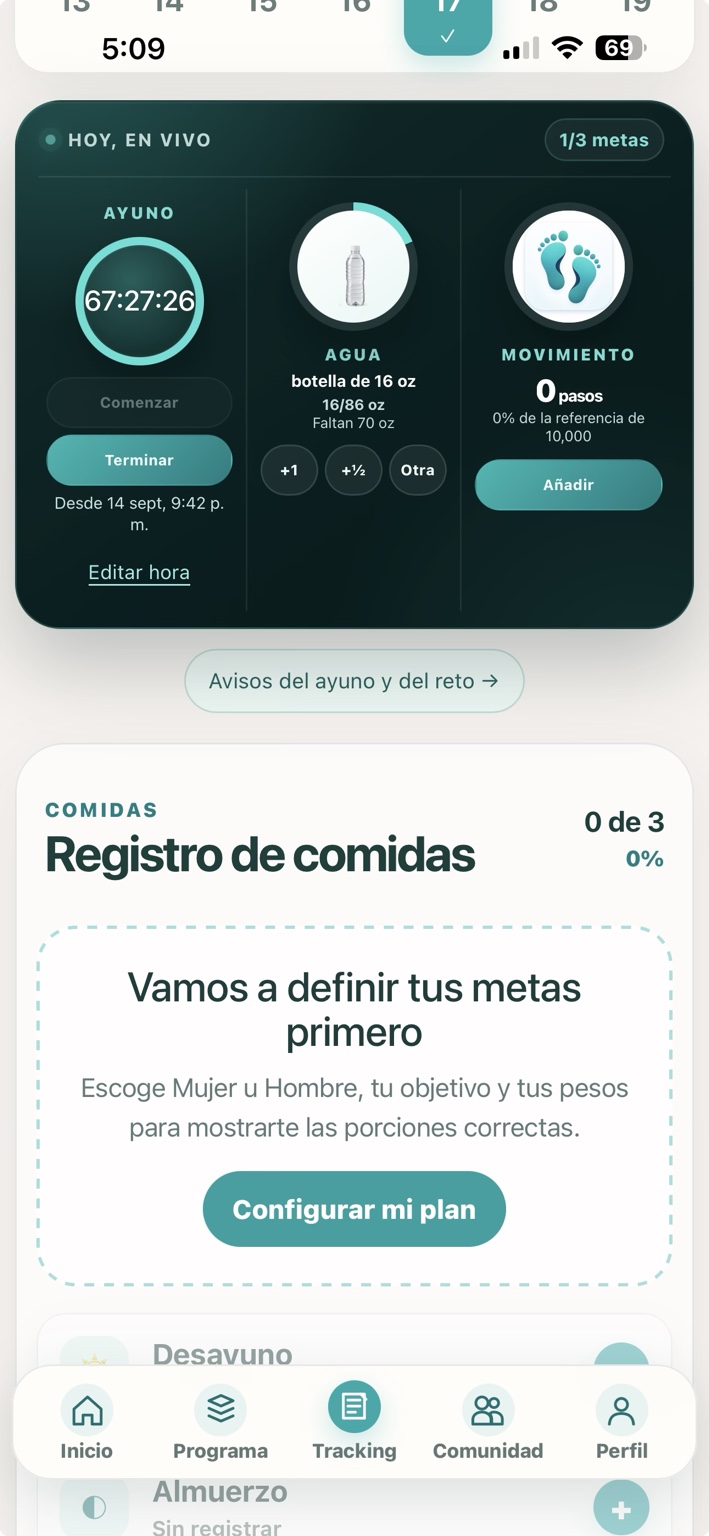 Vista real del tracking de ayuno, agua y movimiento en la aplicación